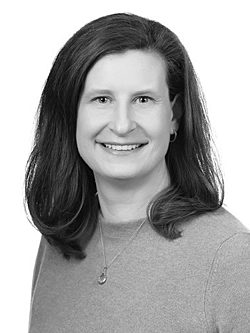 Amy Dekanick 9917 WEBSIZE BW copy